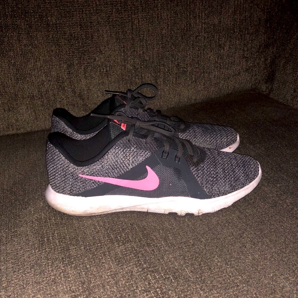 Nike Flex Tr8 cross training sneakers size 10